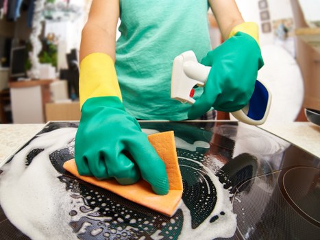 Professional cleaning of lift lobby and high-touch surfaces in Marylebone